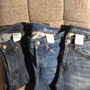 3 pairs of jeans